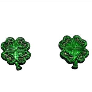 New Betsey Johnson four leaf clover stud earrings